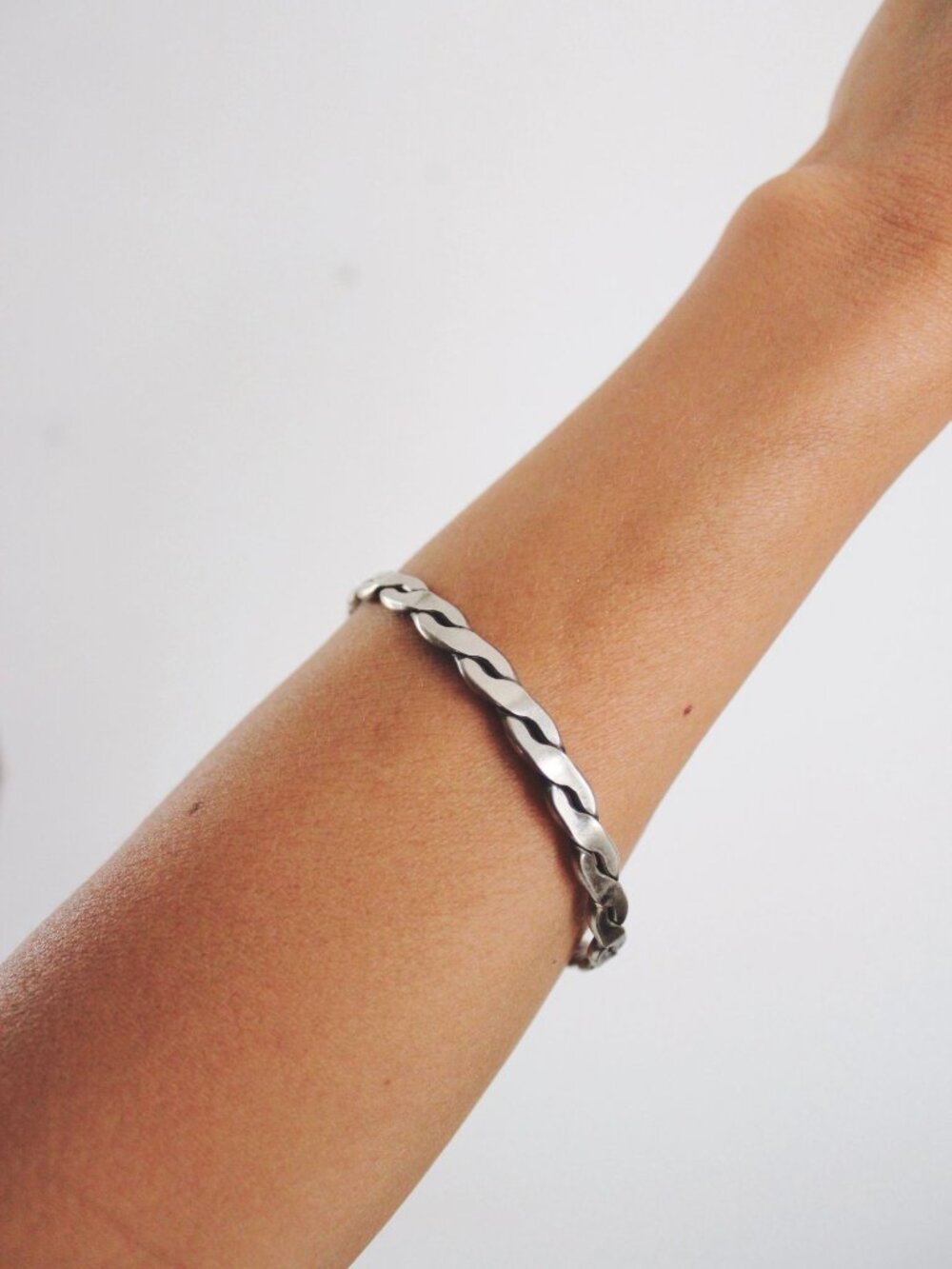 Vintage Braided Sterling Bangle Bracelet Taxco Mexico Infinity Twist 925 Elegant